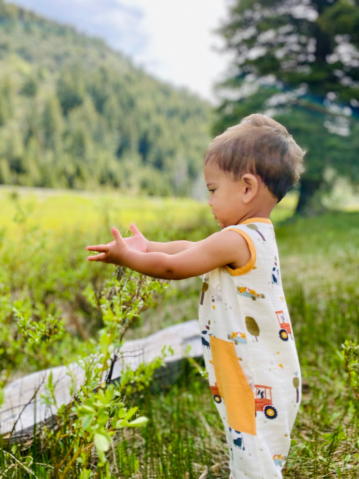 Organic Farm Side Pocket Sleeveless Jumpsuit Romper for Babies by Viverano