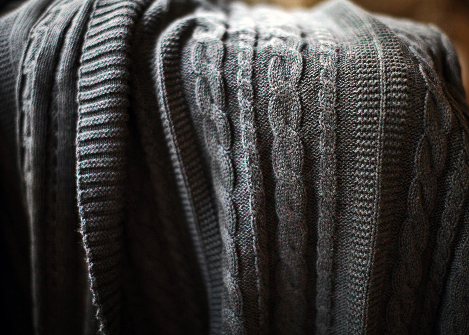 Pure Organic Cotton Cable Knit Throw Blankets Charcoal Color