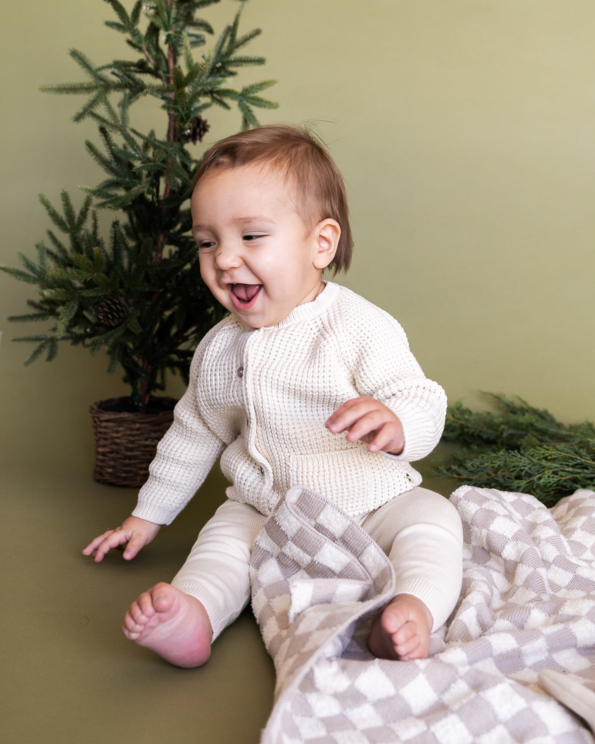 Avery Button & Pocket Chunky Sweater Knit Baby Cardigan (Organic Cotton)