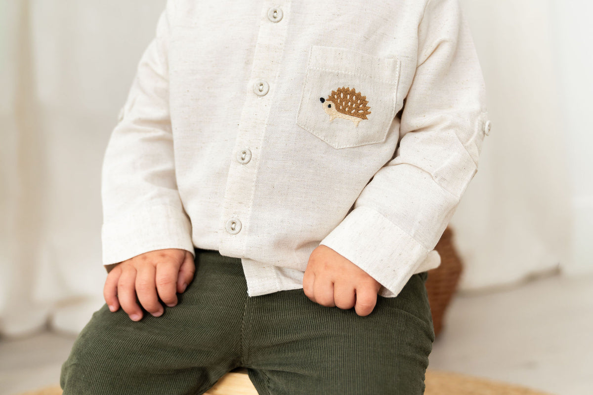 Viverano Felix Hedgehog Embroidered Pocket Baby Shirt & Corduroy Pant Set (Organic Cotton) - Detail